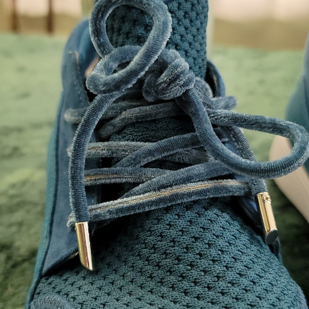 Call It Spring Teal Sneakers size 9 WOW - Picture 7 of 7
